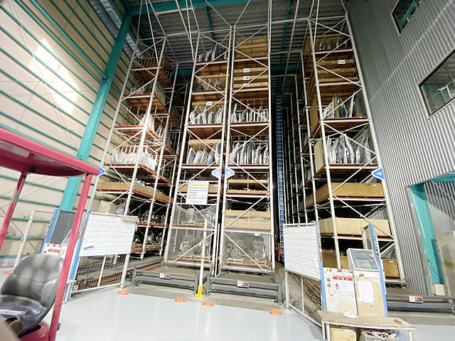 専用の部品保管庫